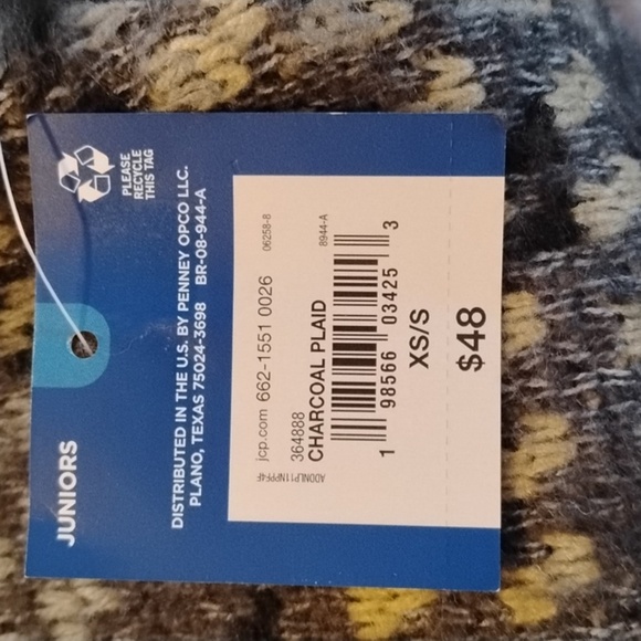 Arizona Women's Charcoal Plaid Crop Scoop Neck Sweater, Size: XS, NWT - Picture 3 of 7